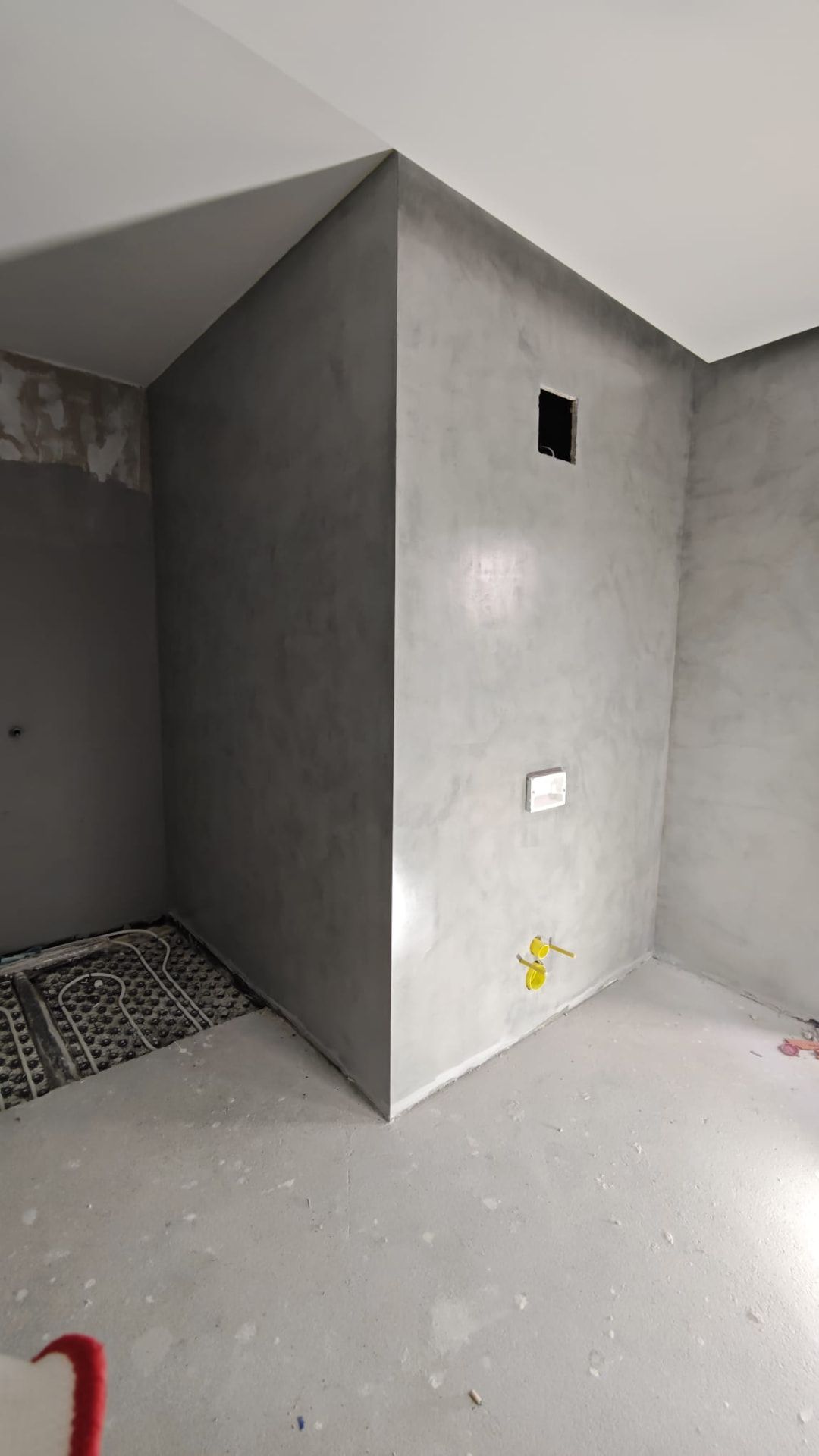 Detalj kontinuirane zidne površine u tehnici Mikrocement (2)